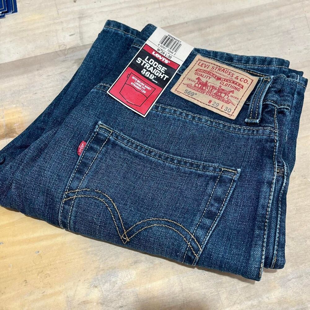 Levi-s Men's Blue and Navy Jeans